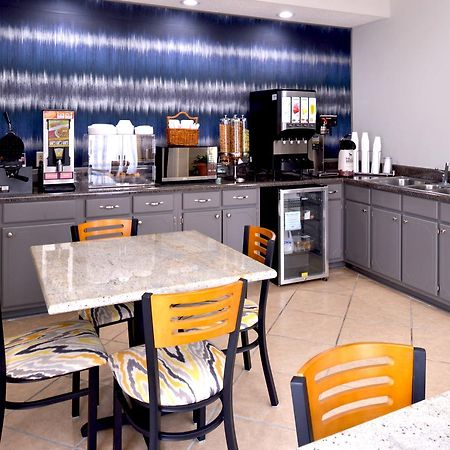 Americas Best Value Inn - Monroeville Bagian luar foto