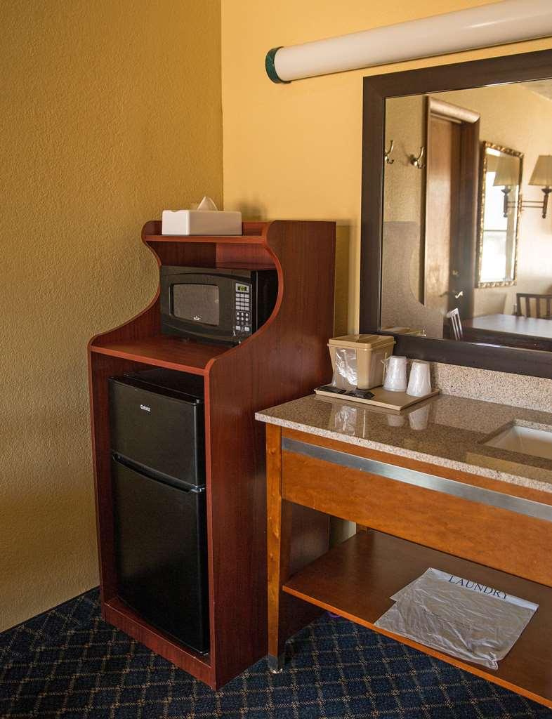 Americas Best Value Inn - Monroeville Ruang foto