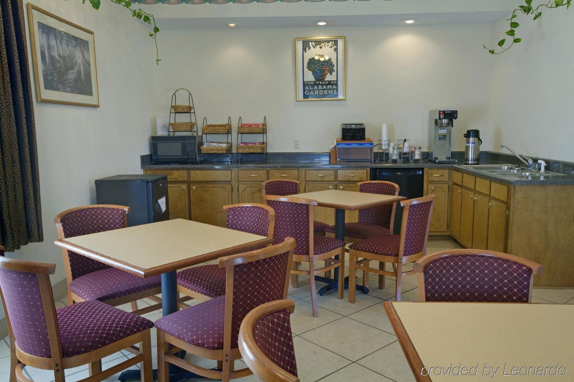 Americas Best Value Inn - Monroeville Restoran foto