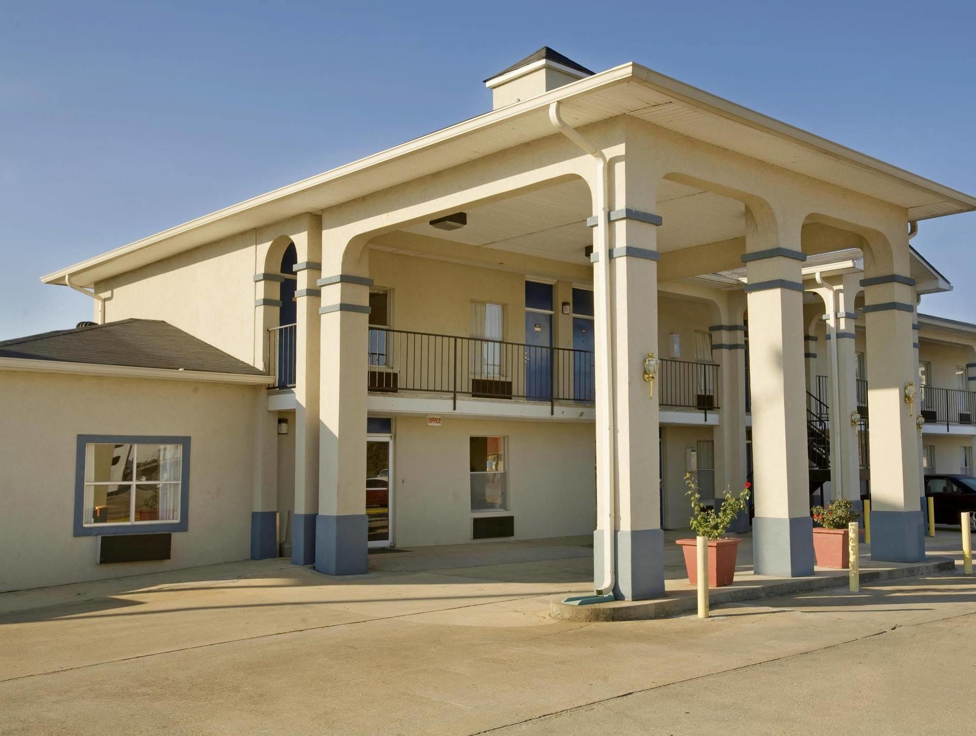 Americas Best Value Inn - Monroeville Bagian luar foto